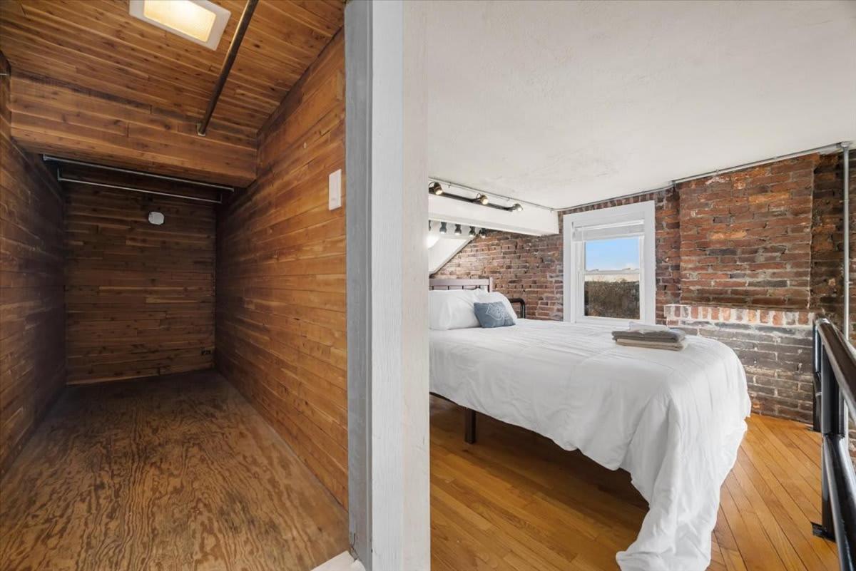 Skyline At Your Door - Studio With A View พิตต์สเบิร์ก ภายนอก รูปภาพ