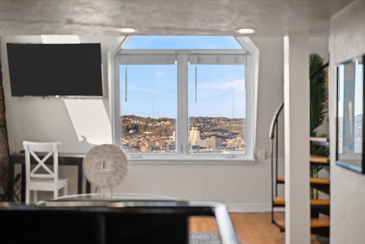 Skyline At Your Door - Studio With A View พิตต์สเบิร์ก ภายนอก รูปภาพ